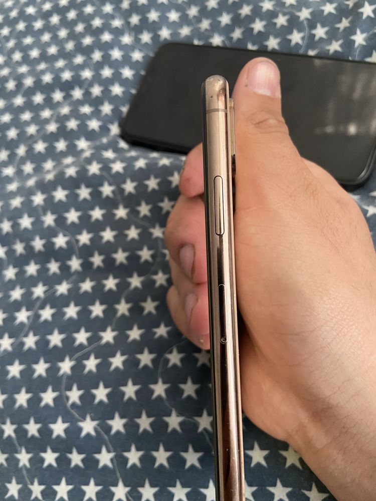 Iphone xs продам