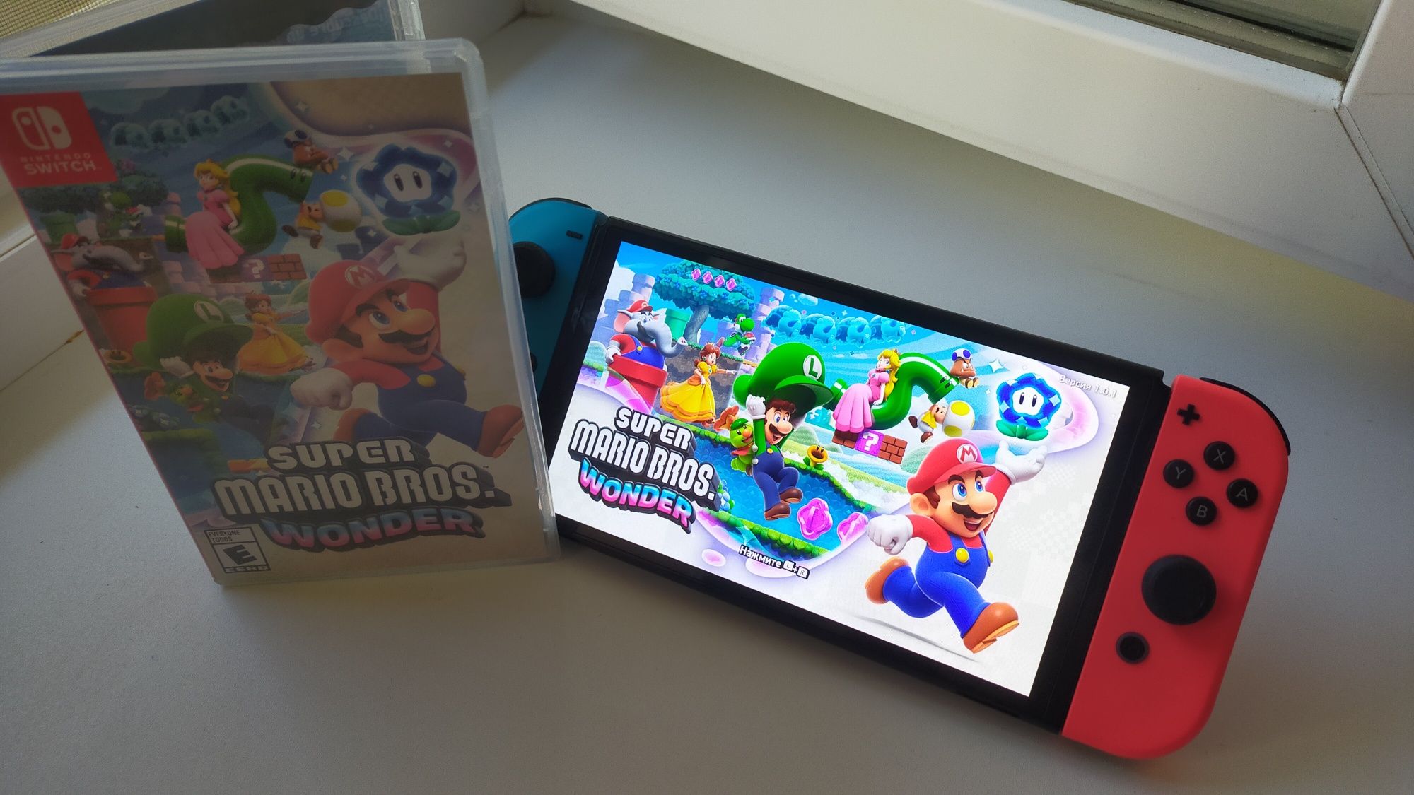 Продаю Nintendo Switch OLED + картридж на выбор