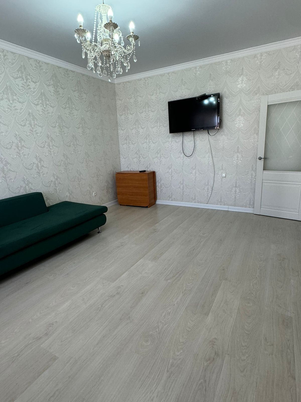 Продам 2 х ком квартиру