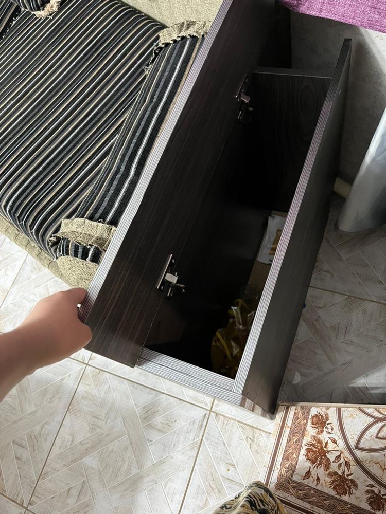Продам кухонный диван и стол