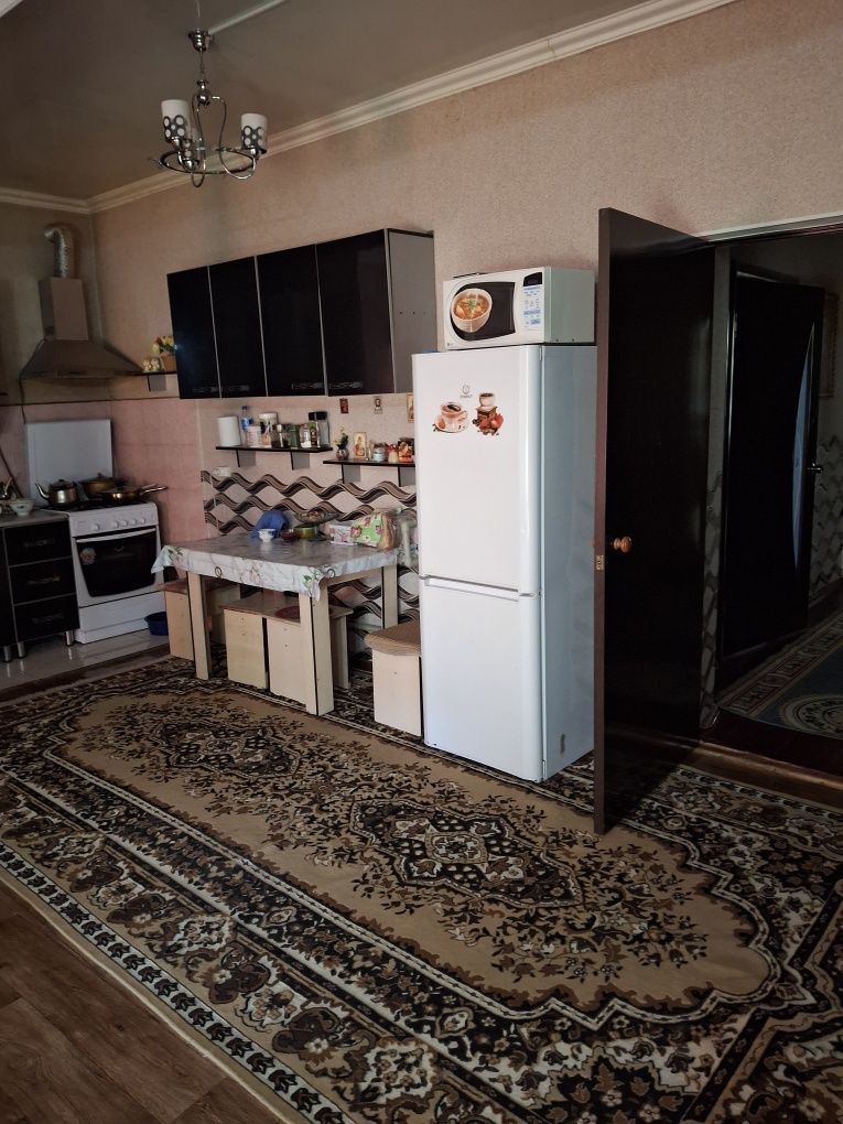 Продам 5 ком благоустроенный добротный кирпичный дом
