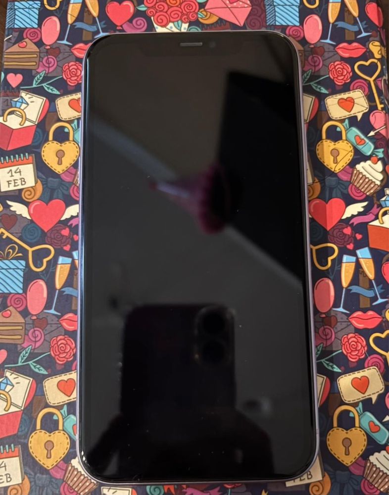 iPhone 11 в идеальном состоянии