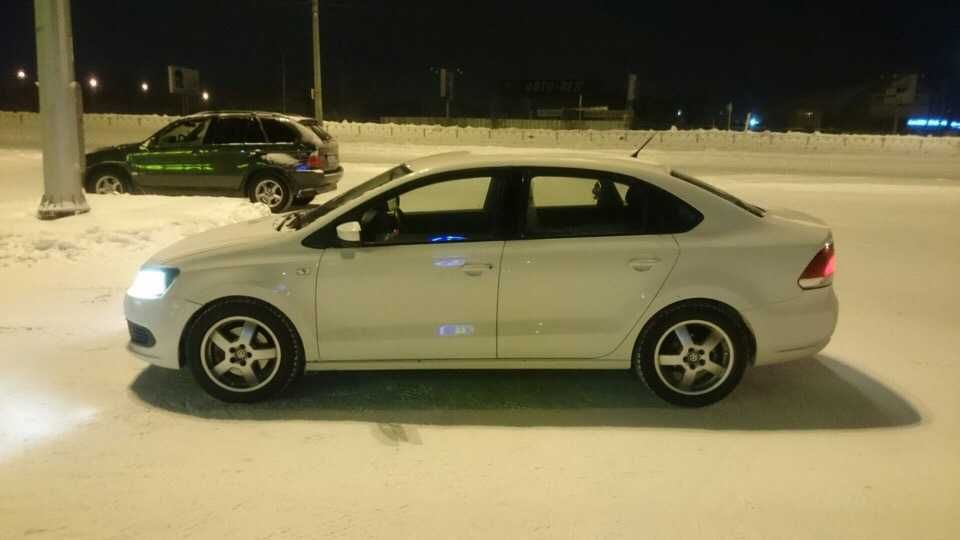 Продам оригинальные легкосплавные диски на Volkswagen Beetle