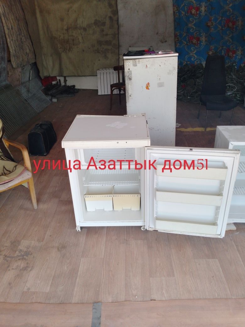 Улица Азаттык дом51 мини холодильник  Продам