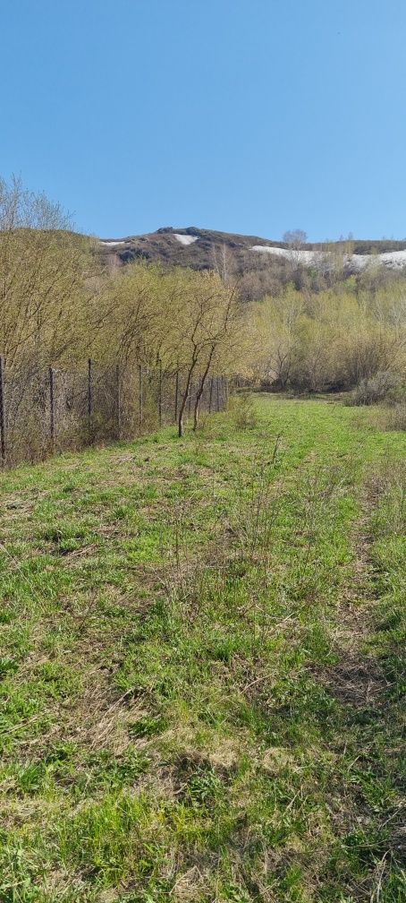 Продам участок с домом . Зимний вариант