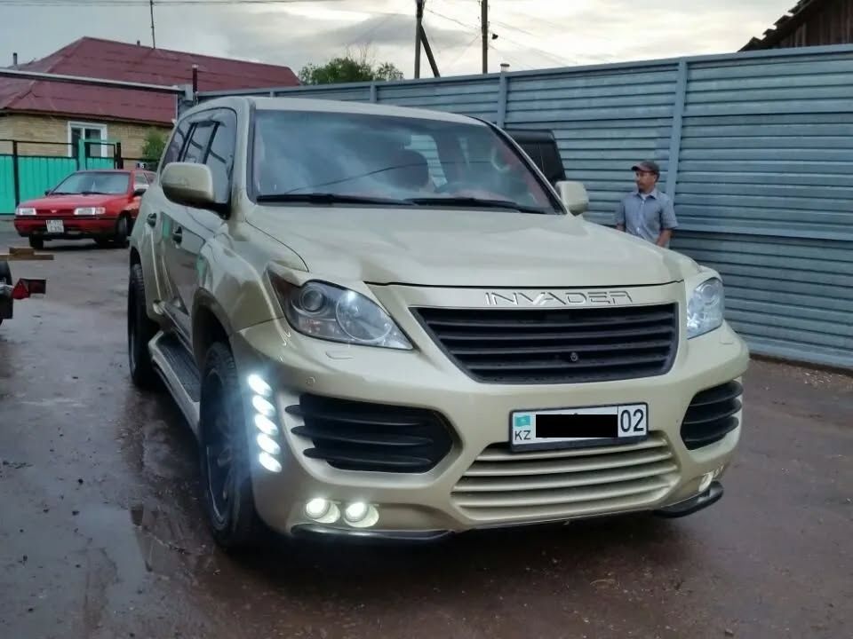 Lexus LX570  комплект обвес