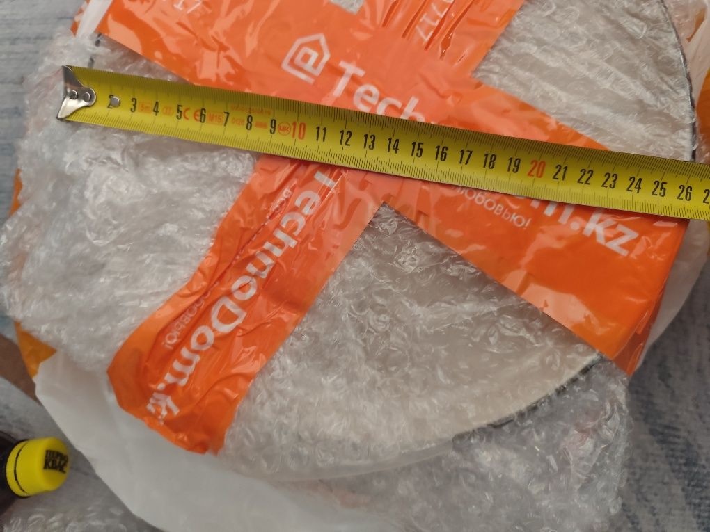 Продам  набор тарелок