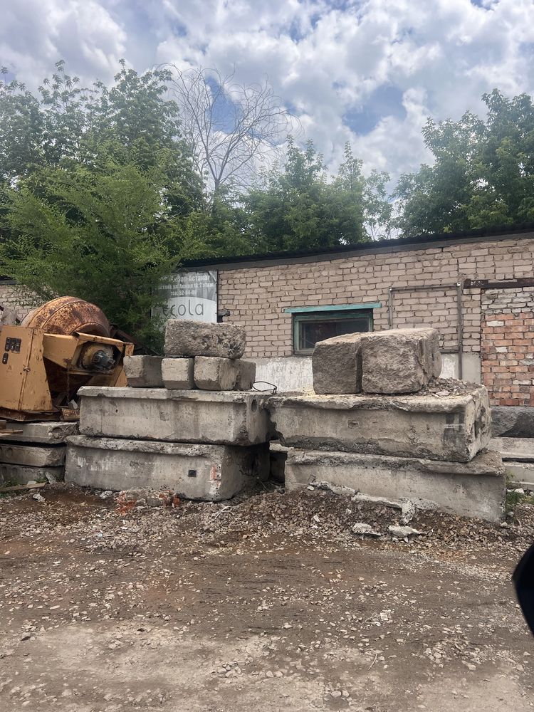 РБУ- растворобетонный узел, бетономешалка кубовая