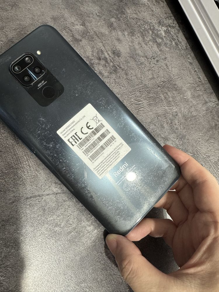 Продам смарфтон Xiaomi note 9
