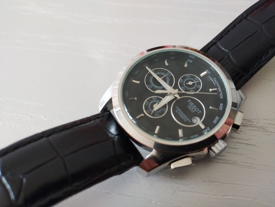 Продам часы Tissot

В отличном состоянии

Все хронографы работают, кож