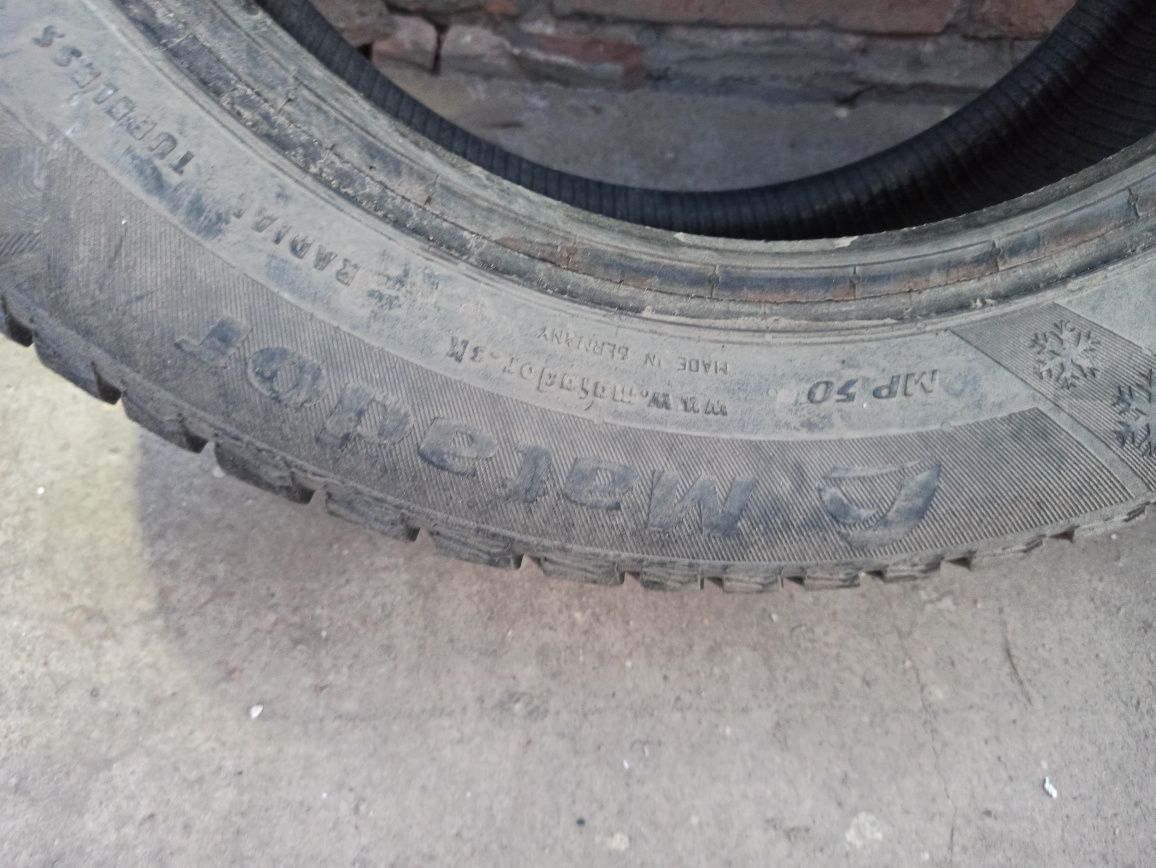 Продам зимние шины на 16.