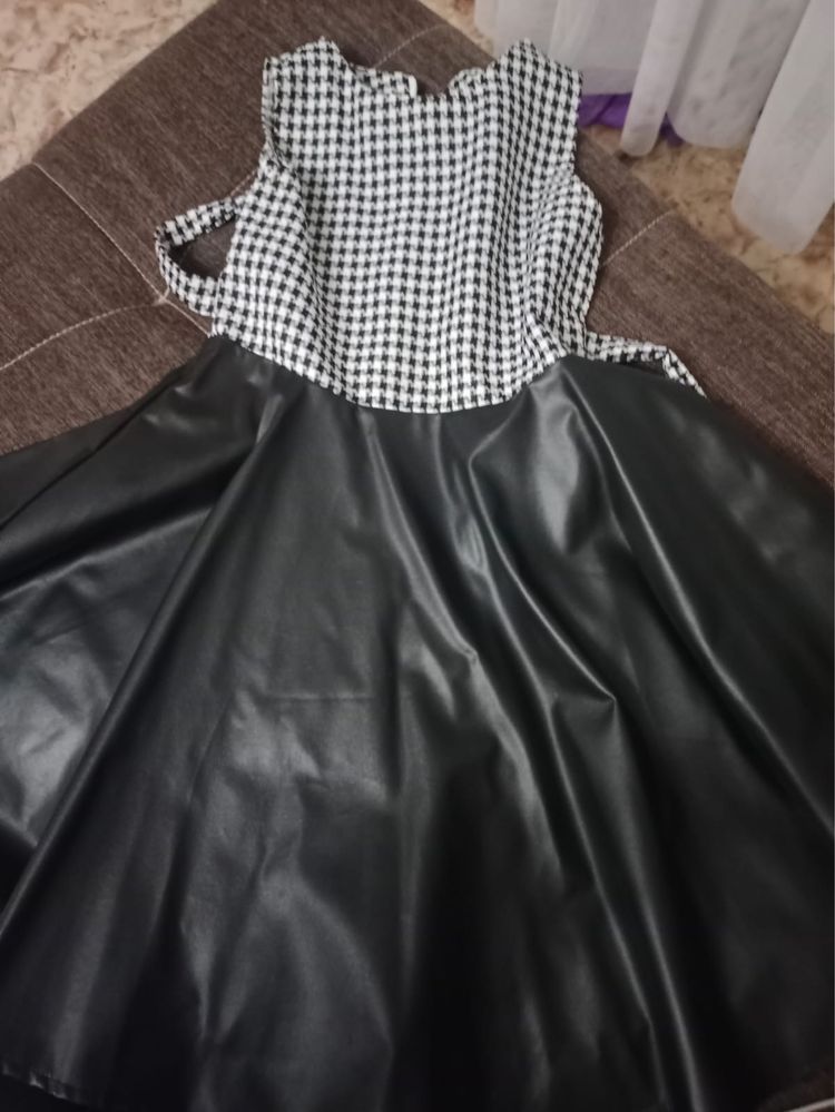 Продам детские вещи