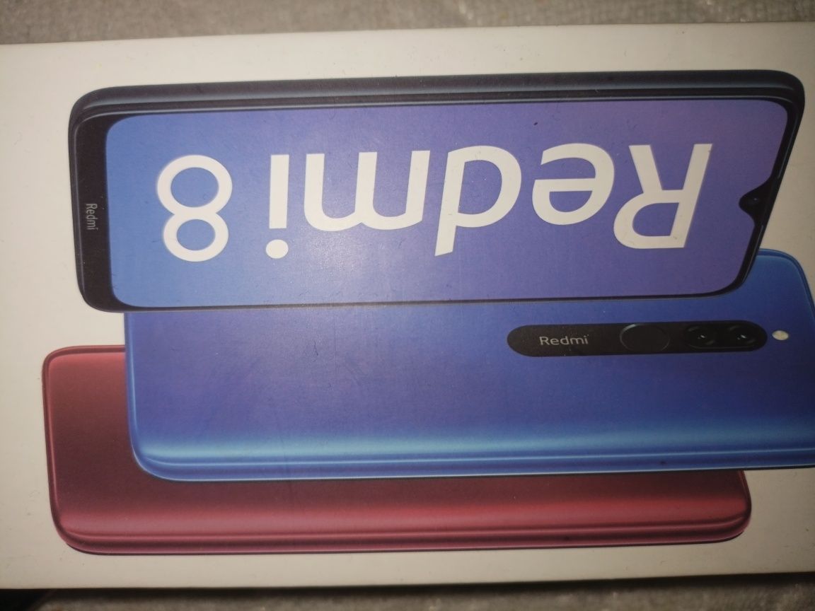 Телефон  Redmi.8