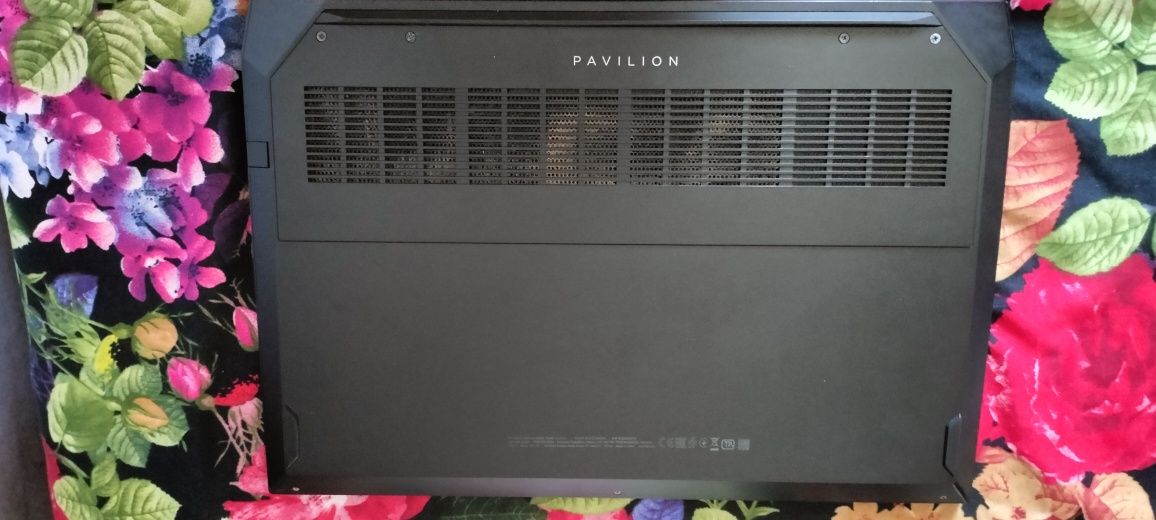 Ноутбук HP Pavilion (читайте описание)