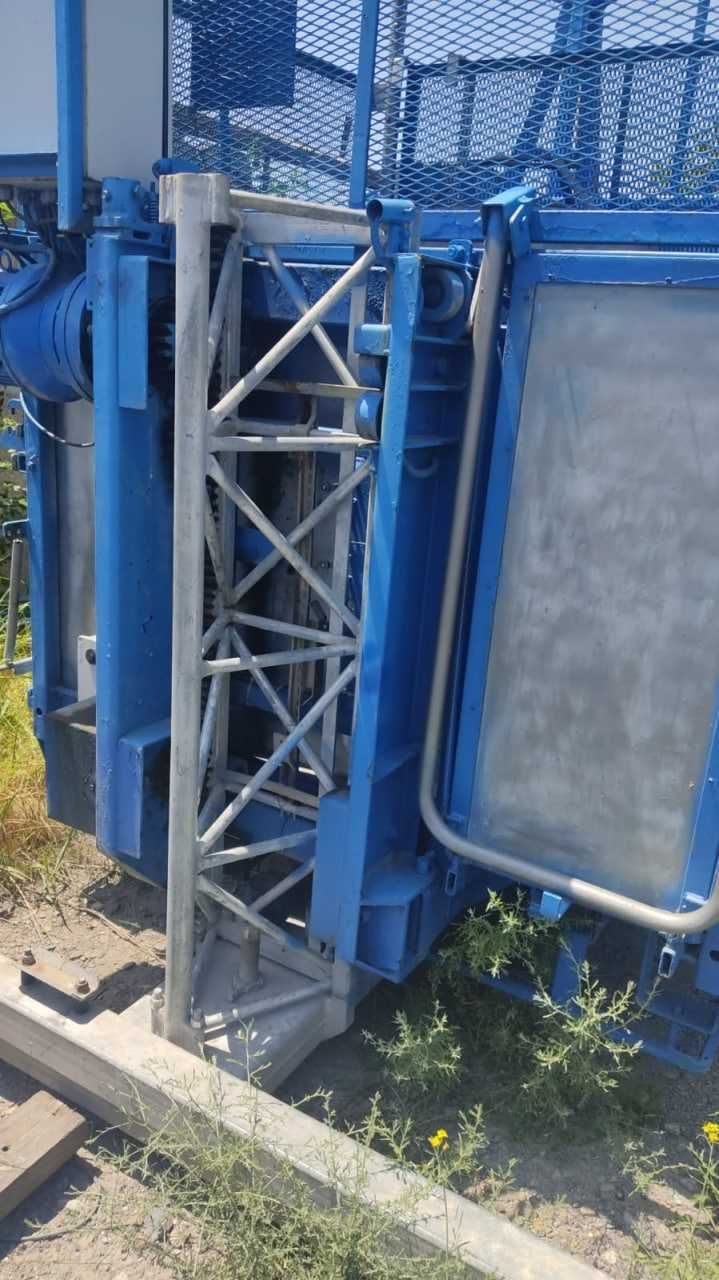 Строительный мачтовый подъемник MABER MB 800/150
