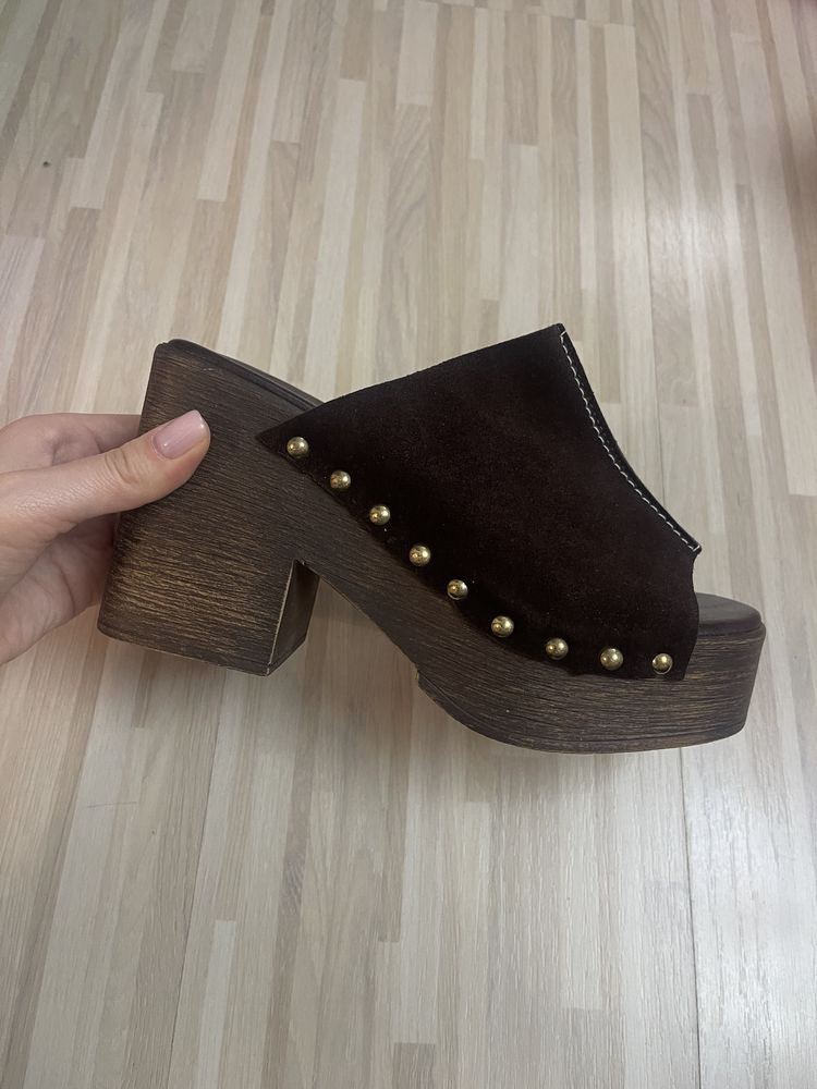 Сабо из натуральной замши.