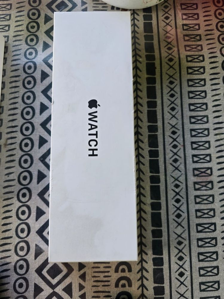 Iphone 15 pro max 256 , apple Watch SE (Gen 2) 44 mm