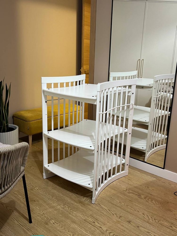 Пеленальный столик Stokke из дерева в идеальном состоянии