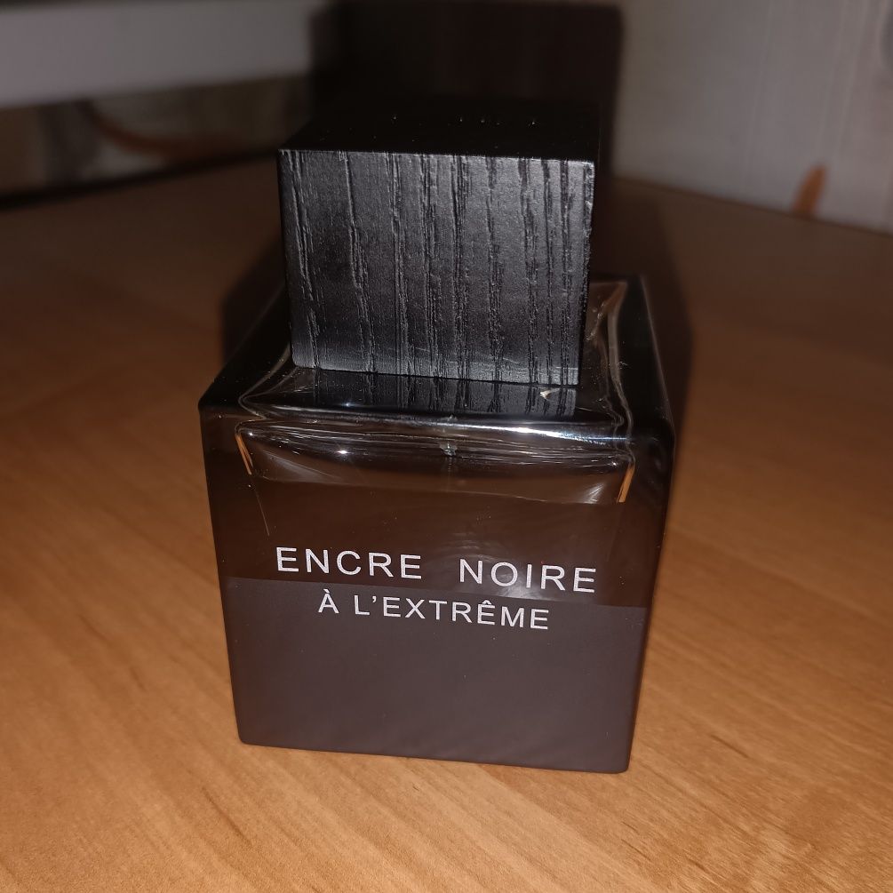 Lalique Encre Noire A L`Extreme
