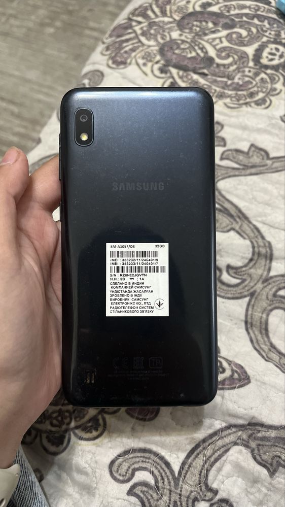 Продам самсунг 10