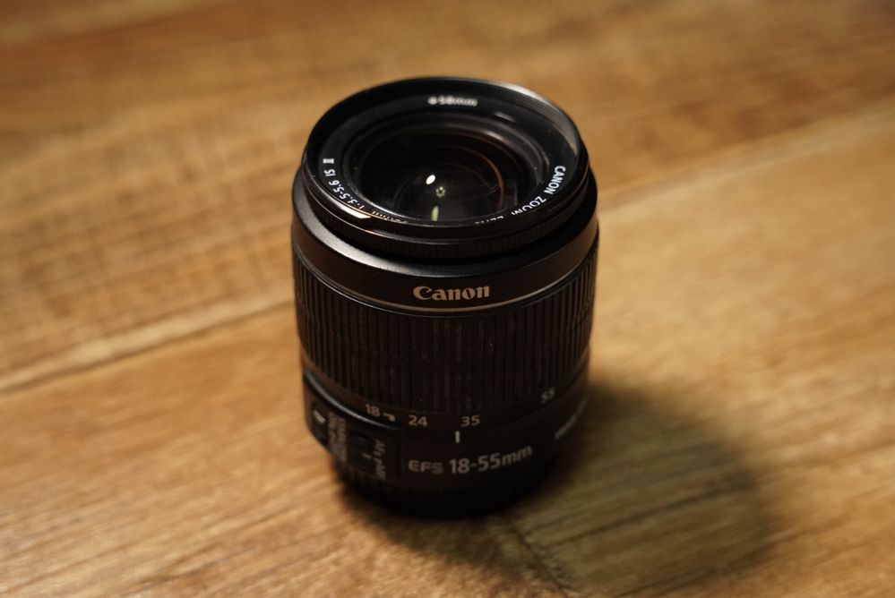 Canon 550D + 2 объектива (18–55 и 50mm f/1.8)