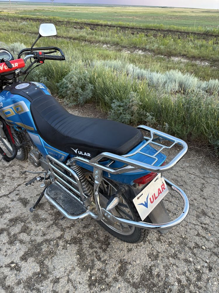 ular 200 r200-7m
