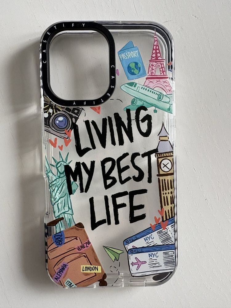 Продам чехлы на Iphone 16