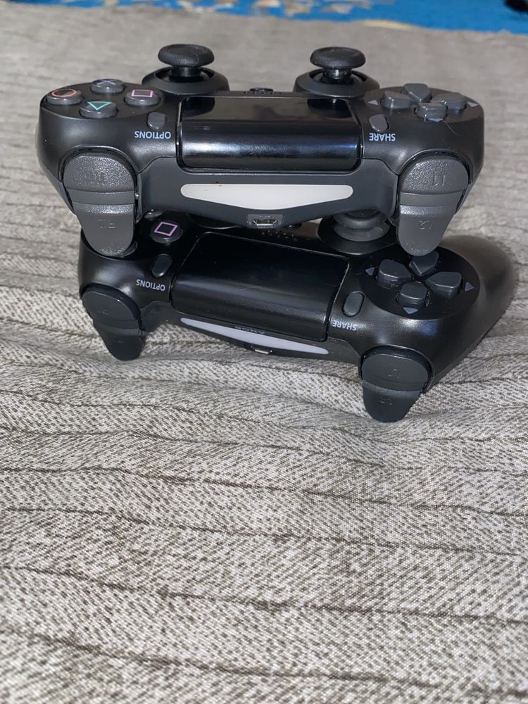Продам Sony PlayStation 4