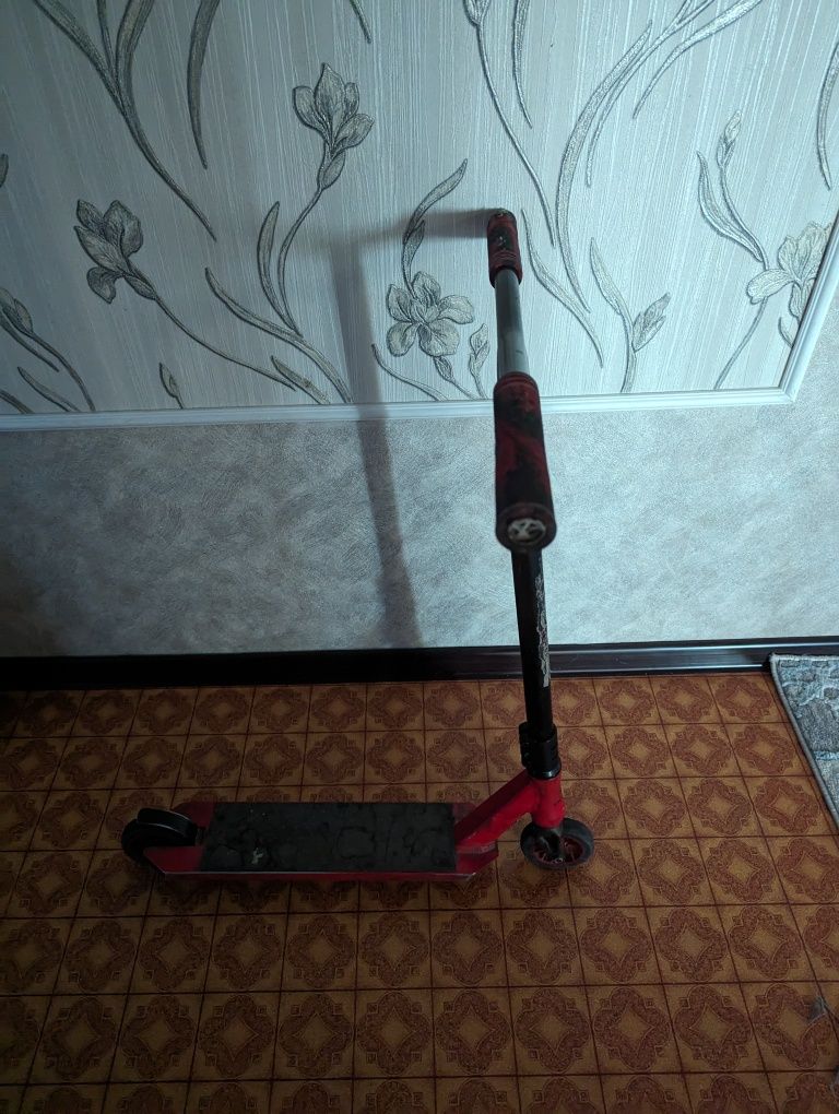 Продам самокат Chilli reaper