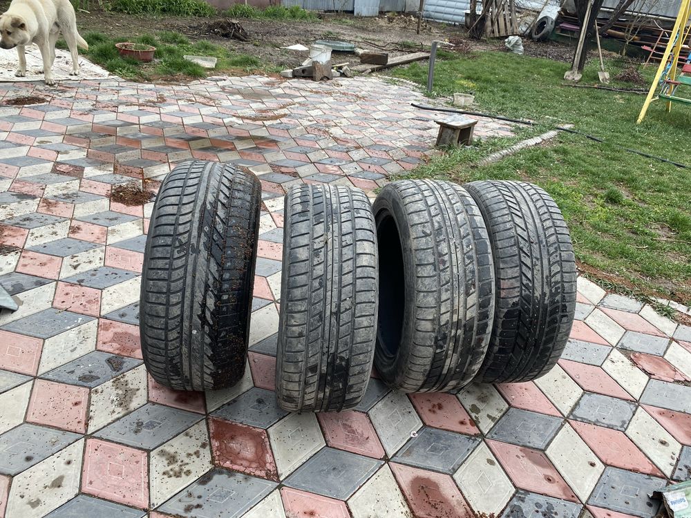 Продам летние Шины 255/50/19