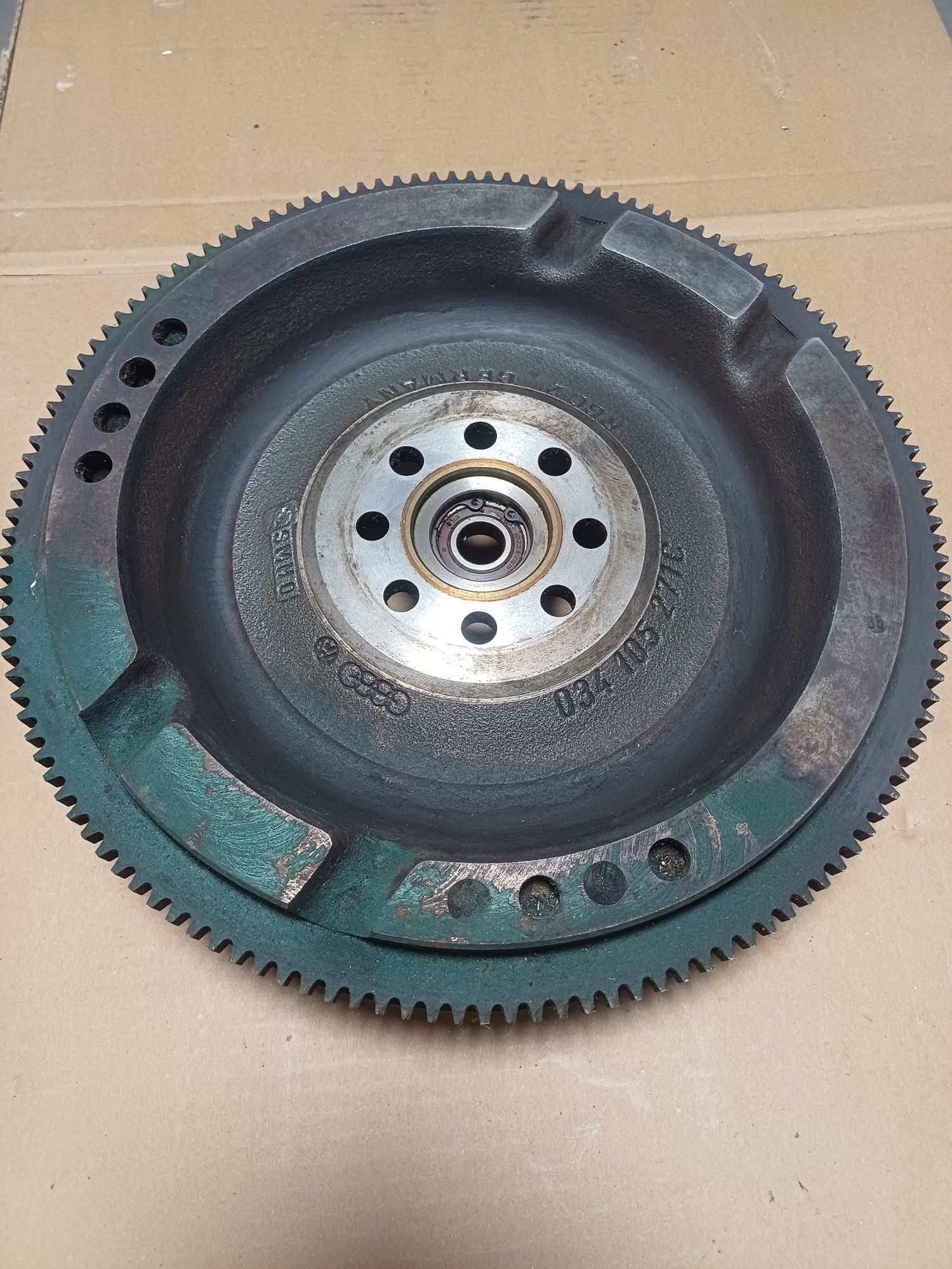 Запчасти на Audi 100 C3
