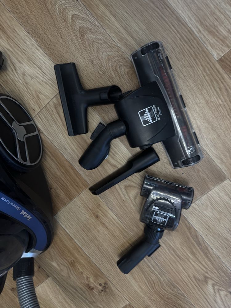 Пылисос tefal много насодок мощный