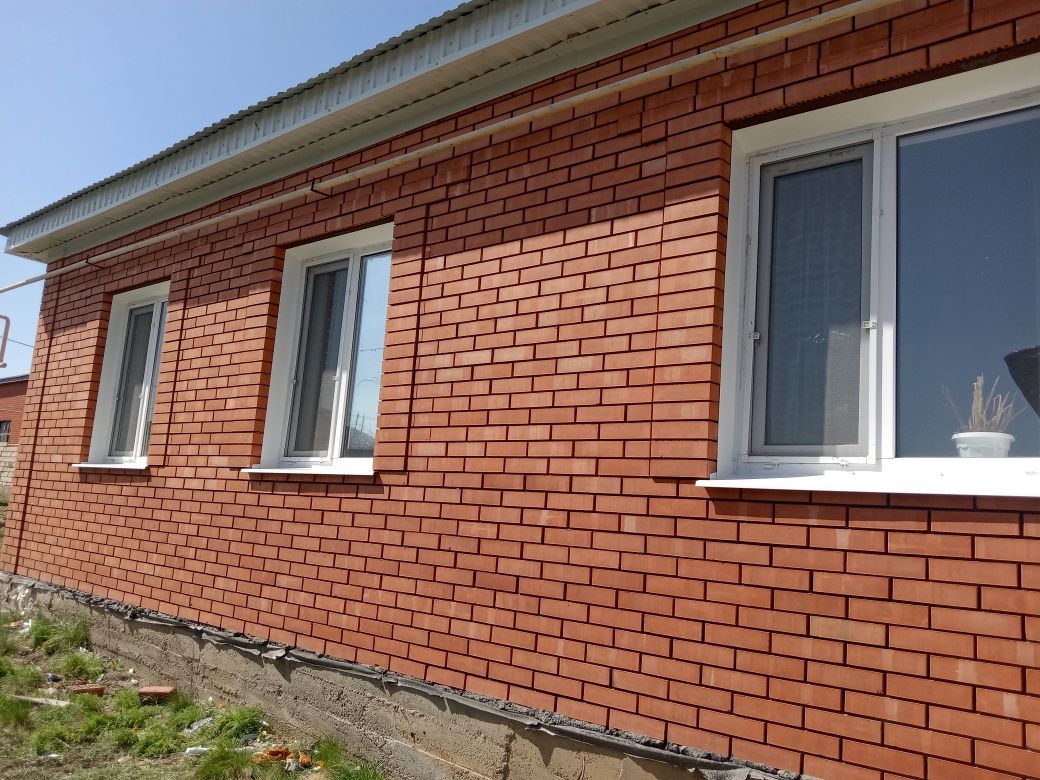 Установка пластиковых и металлических откосов по приемлемой цене