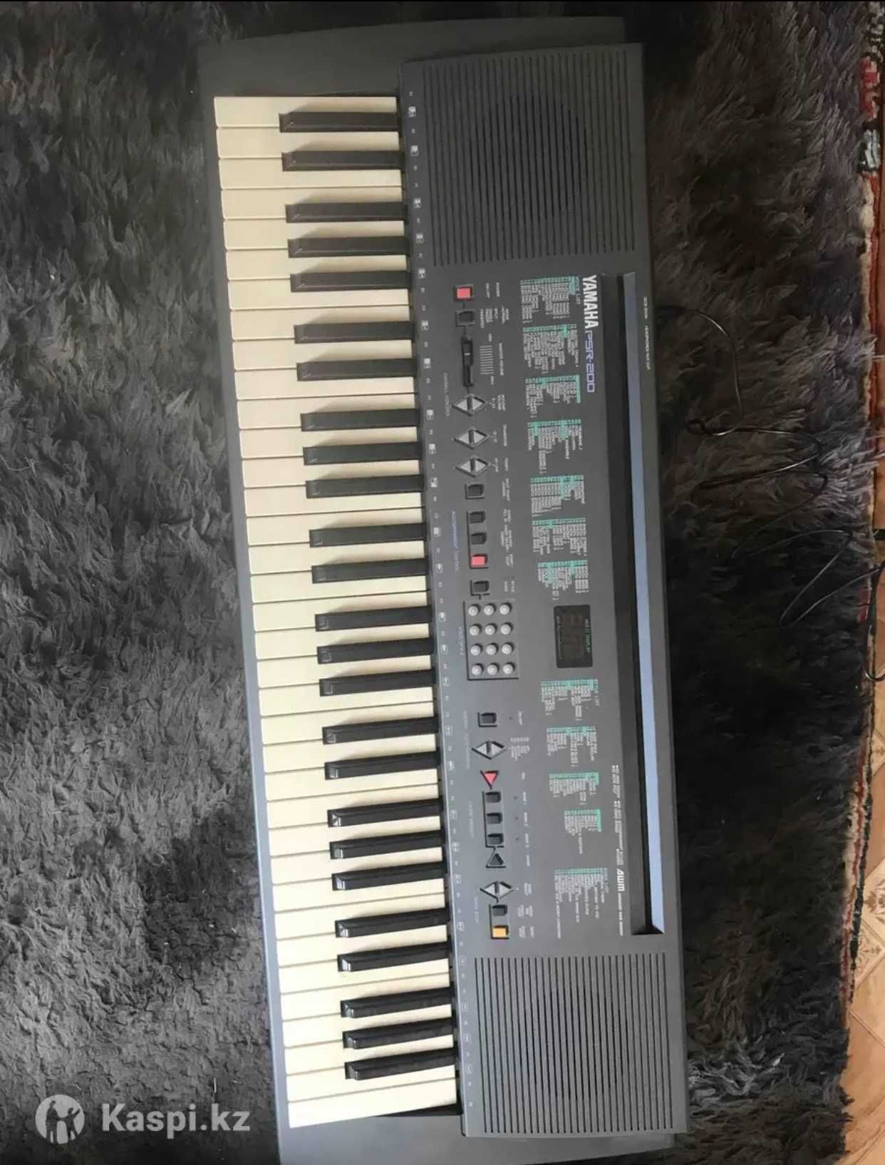 продам клавиатуру Yamaha PSR 200