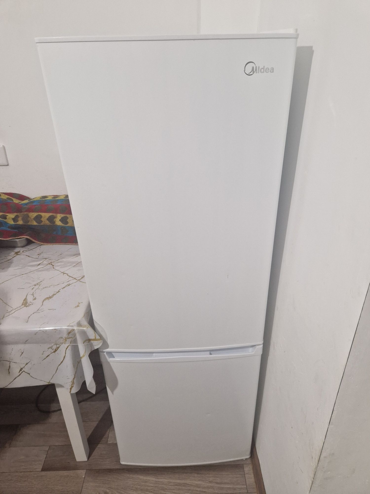 Холодильник Midea