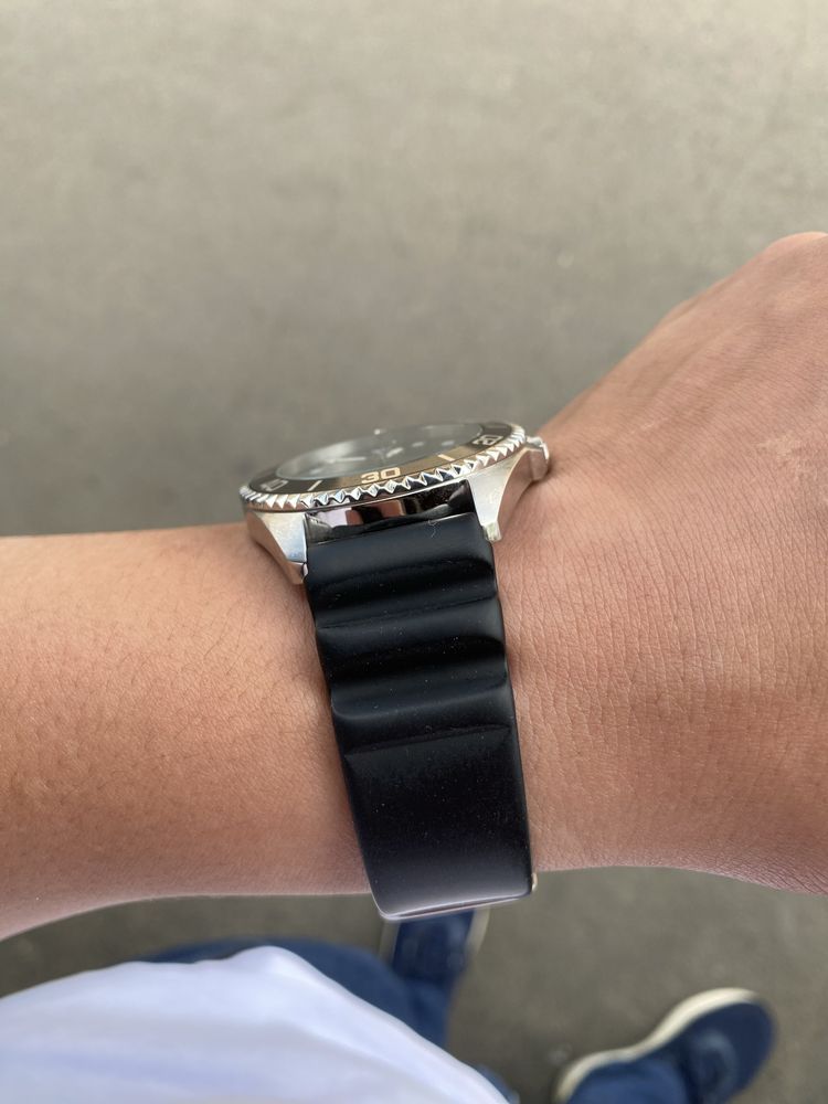 Продам мужские часы Lorus Sports