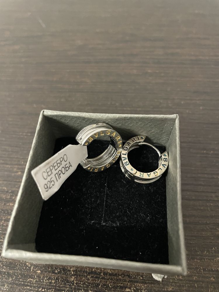 Серебряные сережки Bvlgari