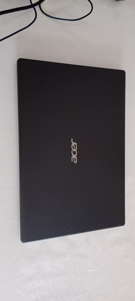 Ноутбук Acer, новый офисный