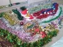 Продам ёлочные игрушки, мишуру мешком.