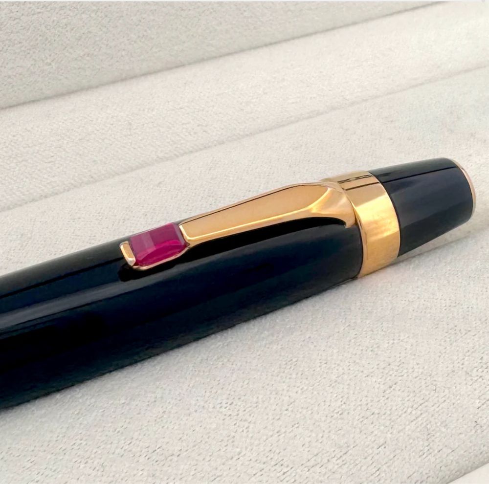 Шариковая ручка montblanc
