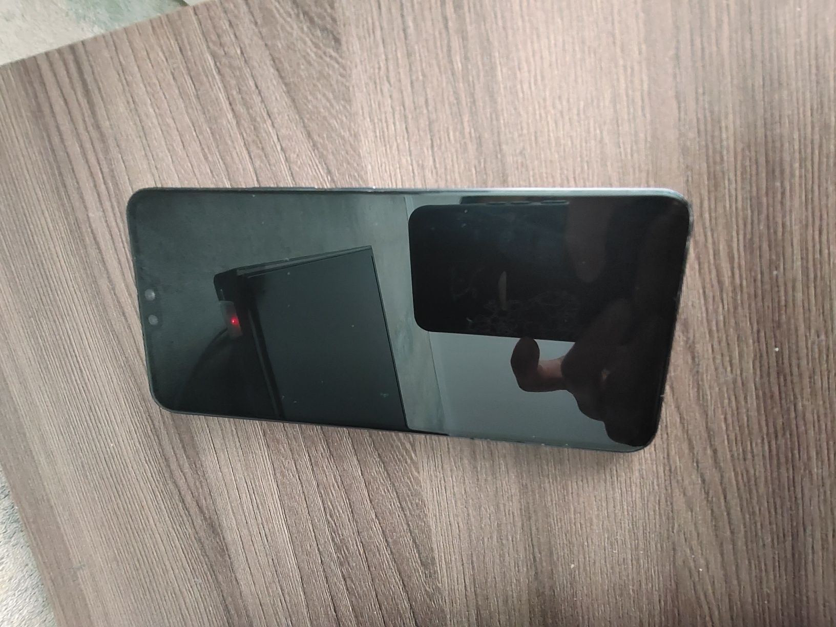 Vivo23  128 GB. Наушники от них новые