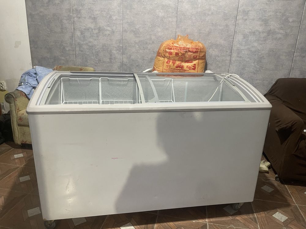 Продам морозильник