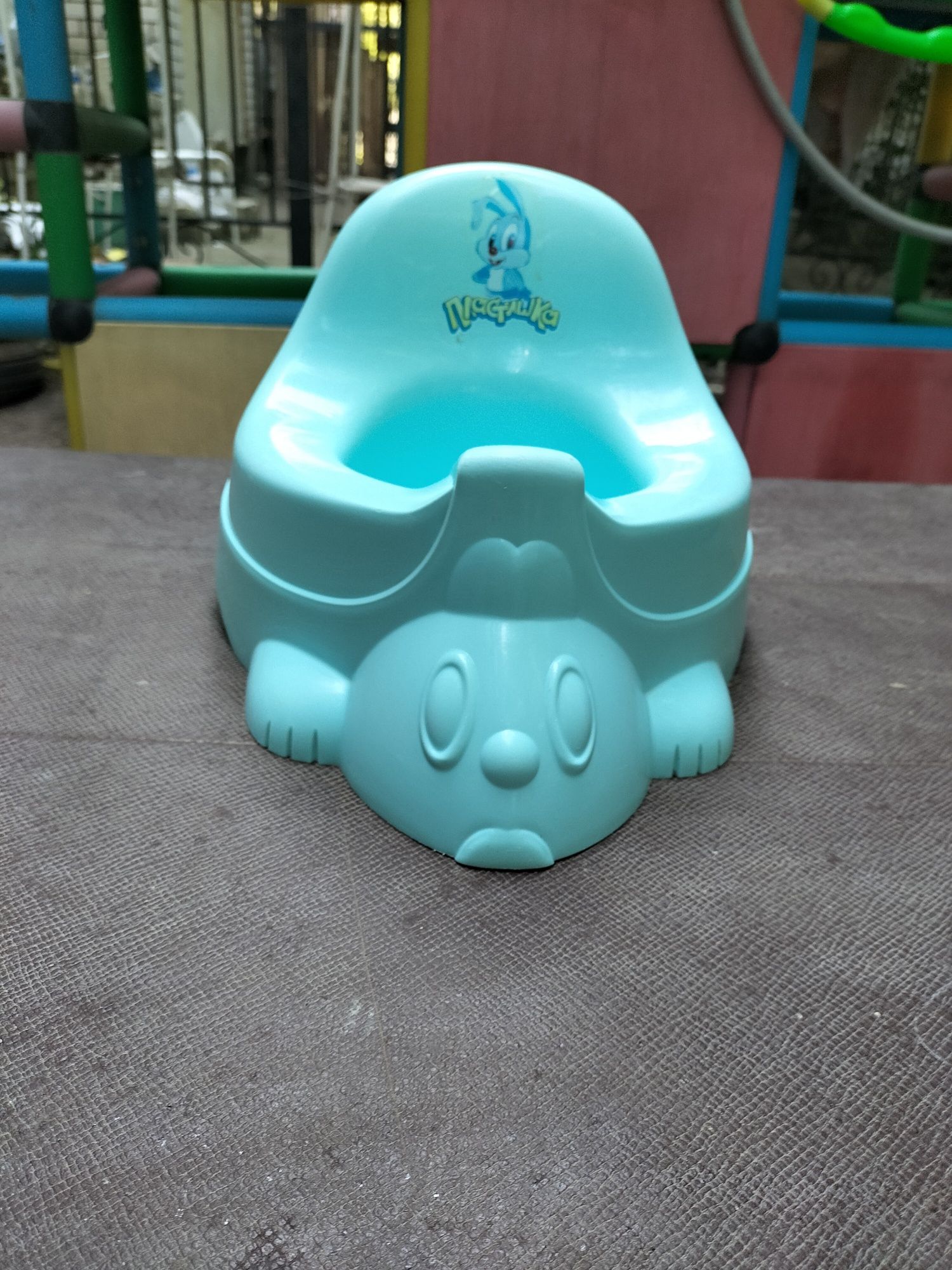 Продам горшок детский разные