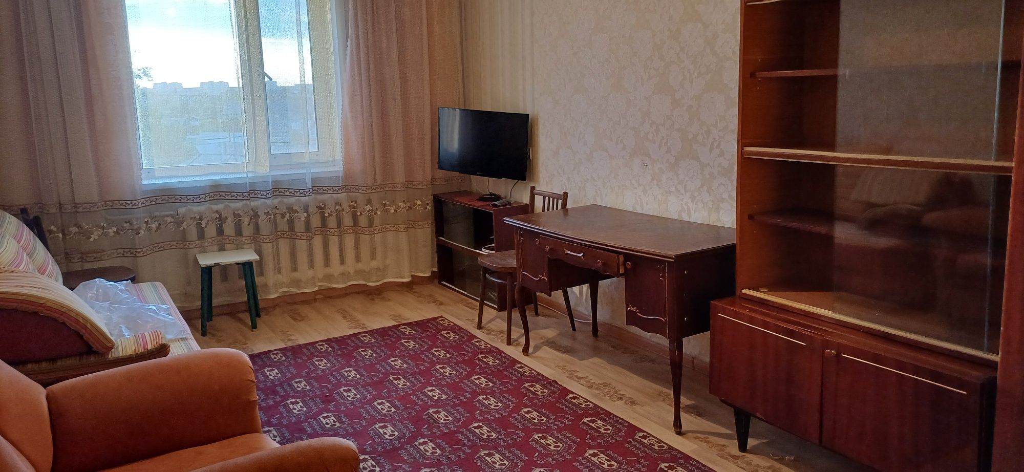 Ссдам квартиру на длительный срок.
