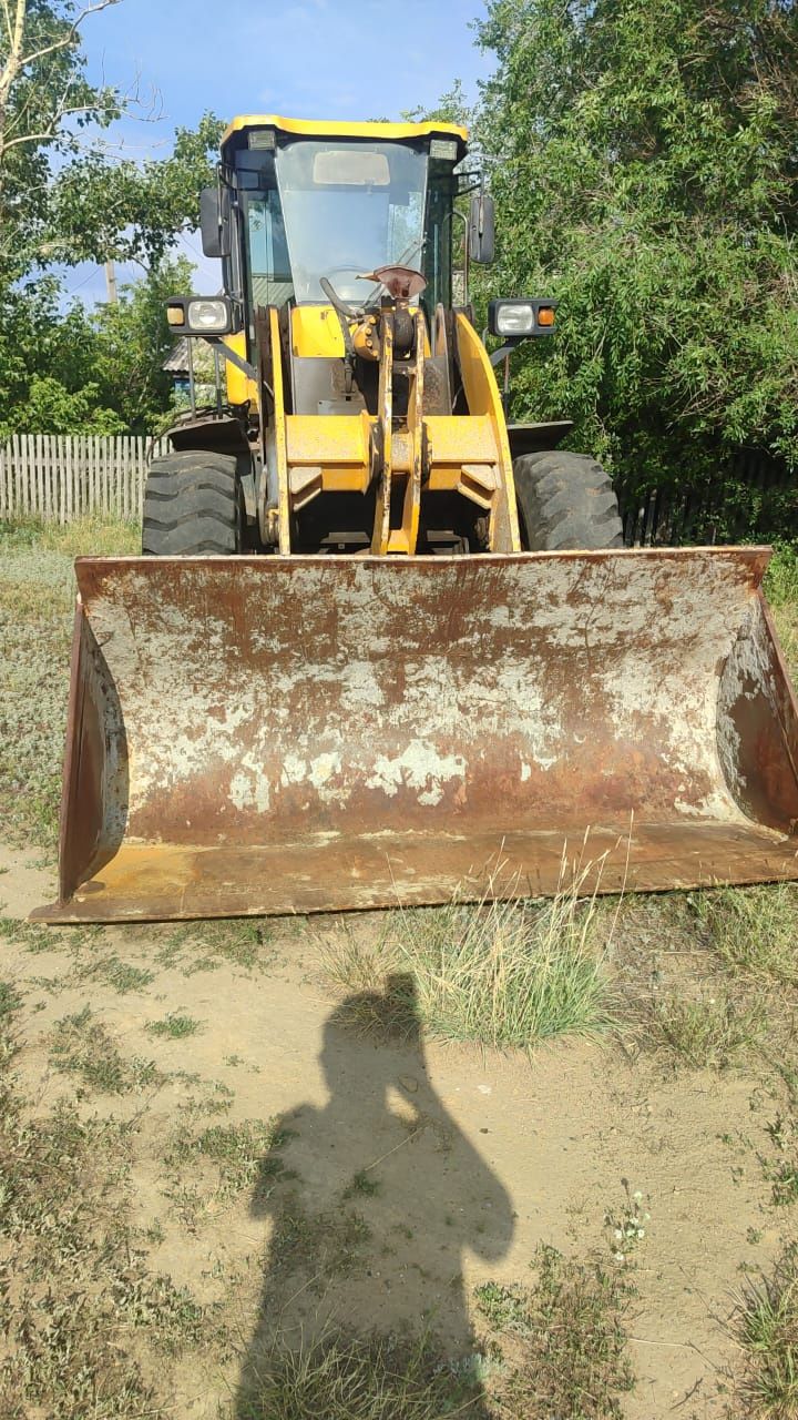Продам погрузчик
