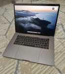 Macbook Pro 2017 Touch Bar i7