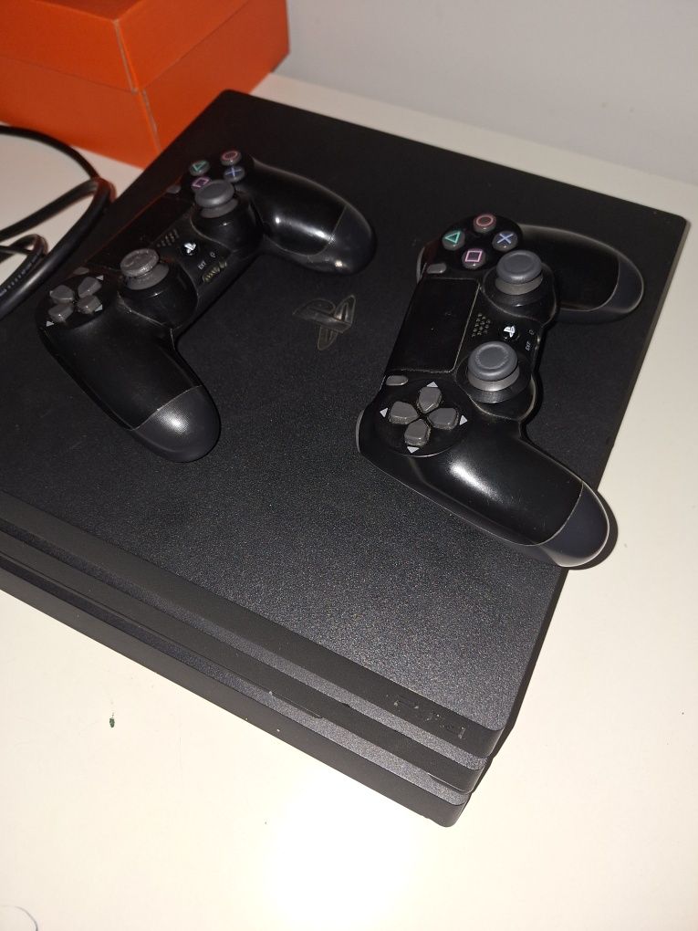 Ps4 pro на 1тб с fc25