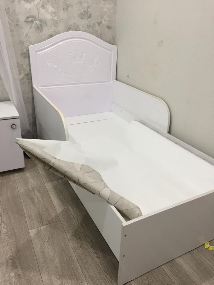 Продам детский гарнитур