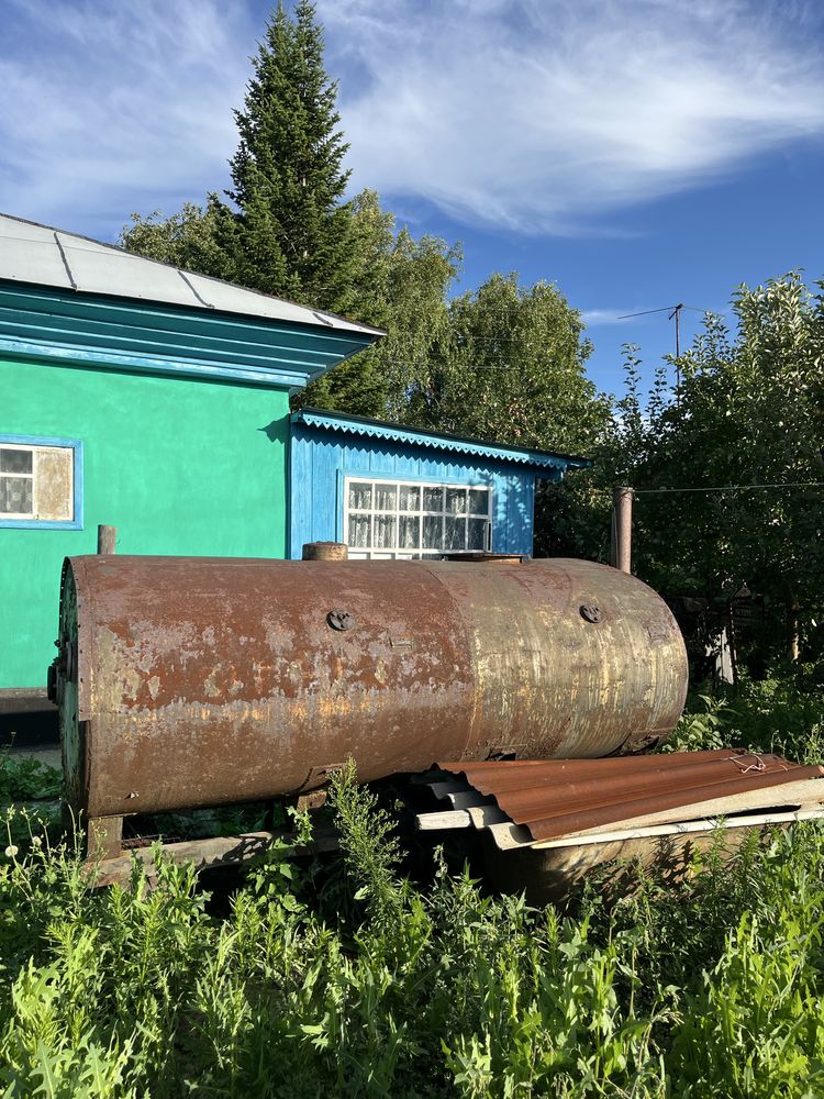 Продам цистерну герметичная в нормальном состоянии