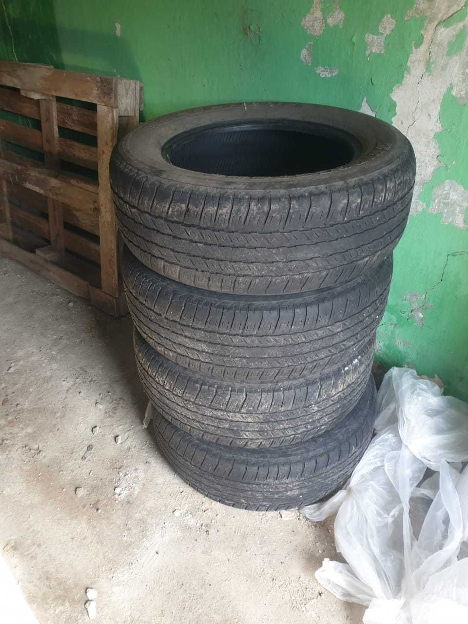 Шины Bridgestone 265/60 R18 комплект 4 баллона